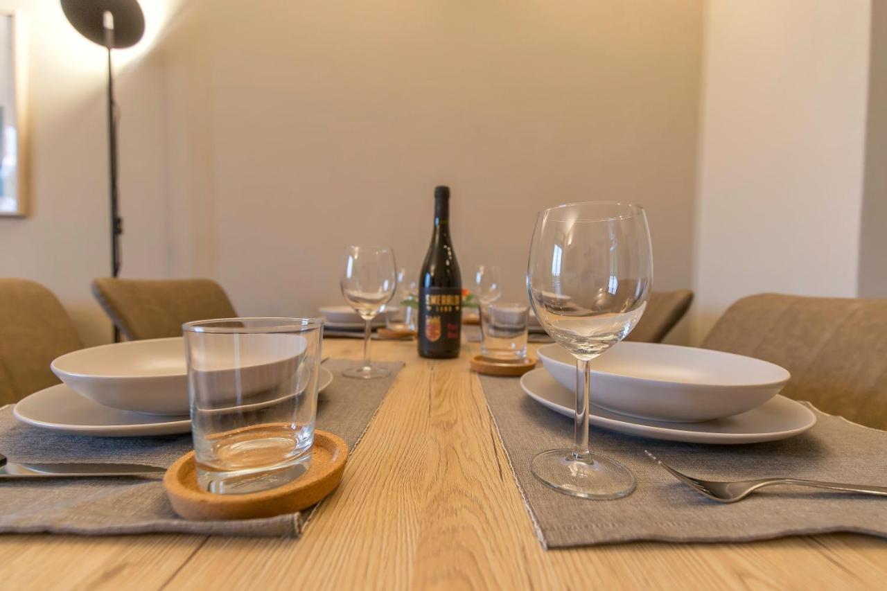 Modern & Bright 2 Bedroom Flat 50M From M4 Stop Milan Luaran gambar