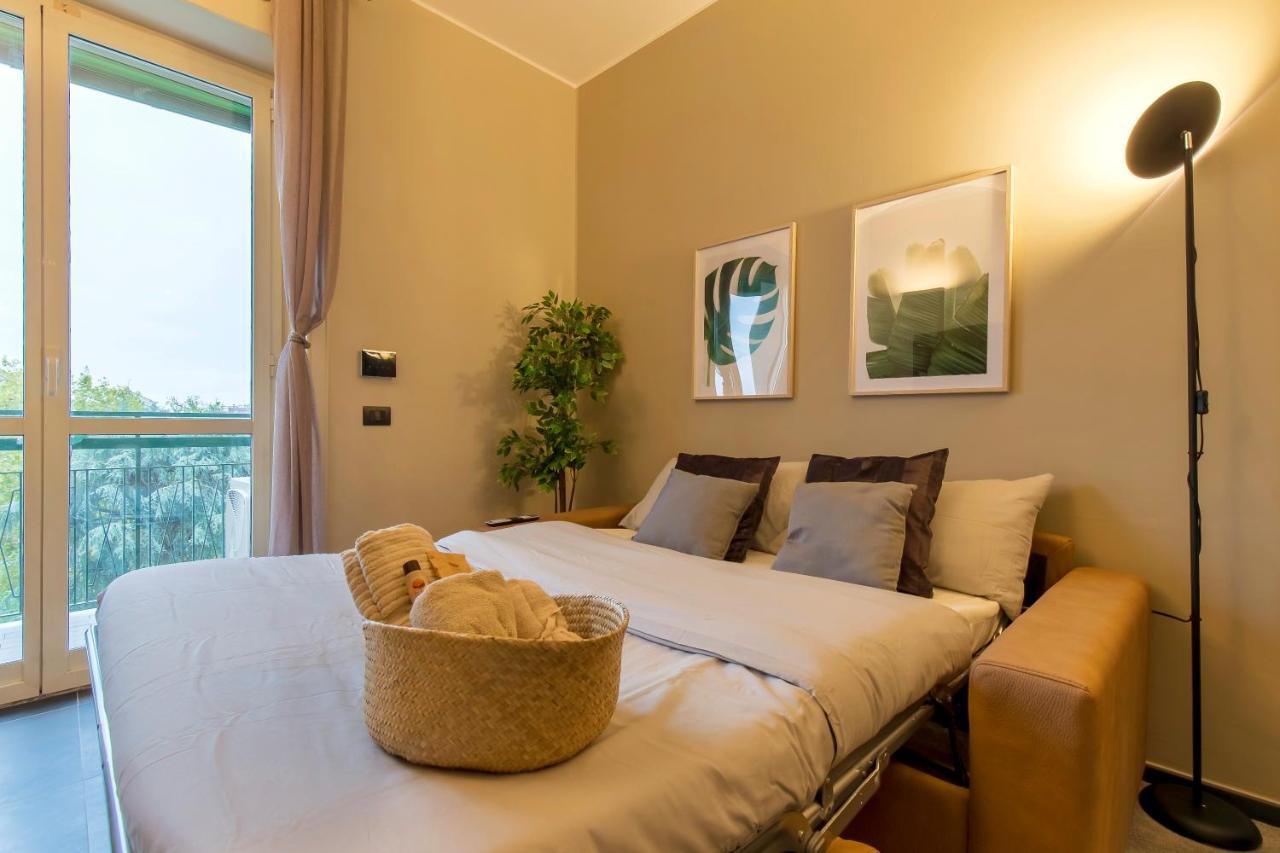 Modern & Bright 2 Bedroom Flat 50M From M4 Stop Milan Luaran gambar